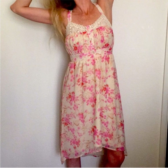 Kimchi Blue Floral Dress with Lace Trim - Picture 8 of 15